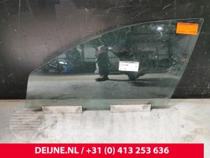 Gebruikte Deurruit 4Deurs links-voor Volvo V70 (SW) 2.4 D5 20V Prijs € 25,00 Margeregeling aangeboden door van Deijne Onderdelen Uden B.V.