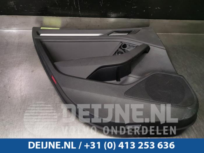 Audi A3 Portierbekleding 4Deurs links-achter O102959