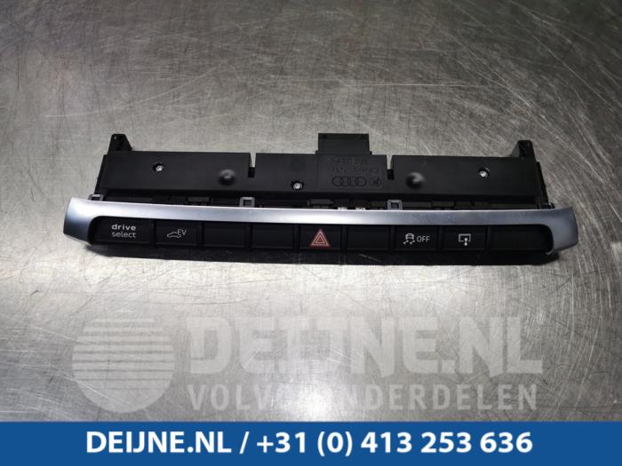 Audi A3 Paniekverlichtings Schakelaar O102970