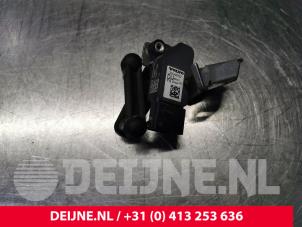 Volvo V60 Xenon hoogteregelaar O103134 foto 3