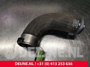 Gebruikte Intercooler Slang Volvo V60 II (ZW) 2.0 D3 16V Prijs € 30,00 Margeregeling aangeboden door van Deijne Onderdelen Uden B.V.
