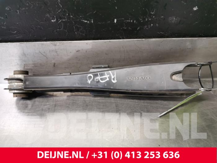 Volvo V60 Querlenker unten rechts hinten O103193