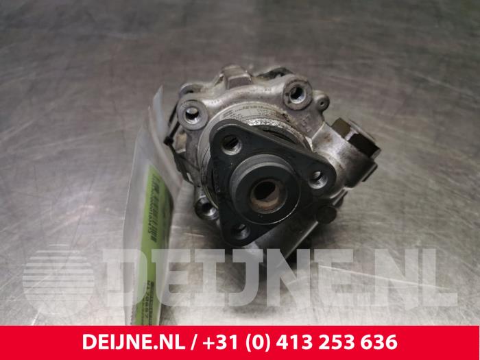 Skoda Superb Power steering pump O103473