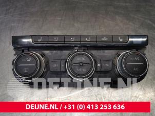Gebruikte Kachel Bedieningspaneel Volkswagen Golf VII (AUA) 2.0 GTI 16V Performance Package Prijs € 150,00 Margeregeling aangeboden door van Deijne Onderdelen Uden B.V.