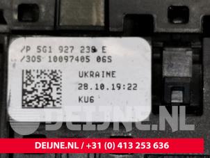 Volkswagen Golf Schakelaar O103755 foto 3
