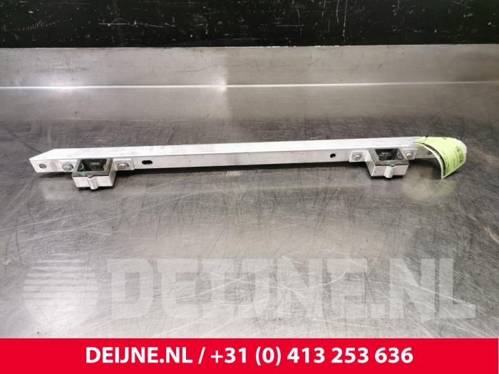 Tesla Model 3 Dwarsbalk frontdeel O103977