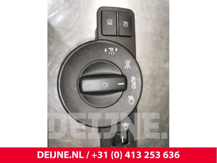 Mercedes Vito Licht Schalter O104004