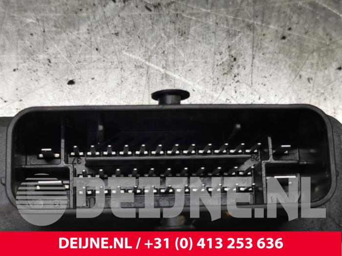 Gebruikte ABS Pomp Mercedes Vito (447.6) 1.6 111 CDI 16V Prijs € 157,30 Inclusief btw aangeboden door van Deijne Onderdelen Uden B.V.