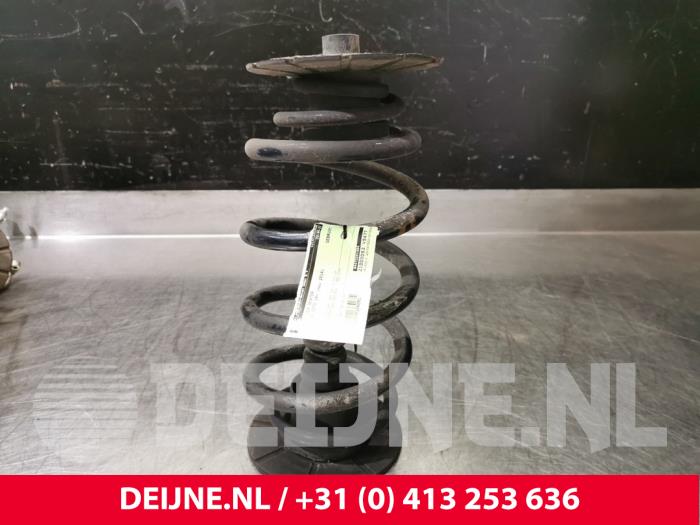 Mercedes Vito Schraubenfeder hinten O104091