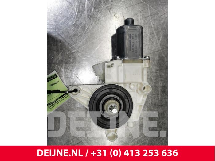 Mercedes Vito Fenstermotor Tür O104104