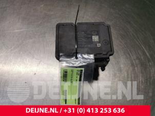 Volkswagen Caddy ABS pump O104169 photo 3