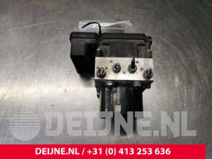 Volkswagen Caddy ABS pump O104169 photo 2