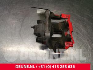 Mercedes E-Klasse Remklauw (Tang) links-achter O104211 foto 2