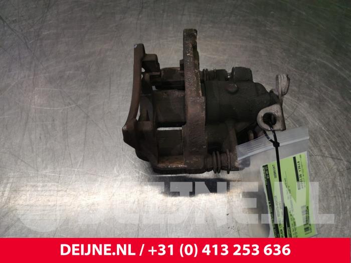 Volkswagen Transporter Remklauw (Tang) rechts-achter O104248