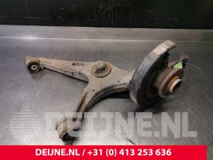 Volkswagen Transporter Knuckle, rear left O104250 photo 2
