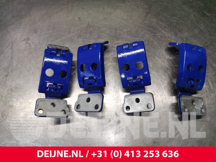 Volkswagen Crafter Scharnier- Set O104312