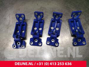 Volkswagen Crafter Scharnier- Set O104312 foto 2