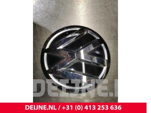 Gebruikte Embleem Volkswagen Crafter (SY) Prijs € 24,20 Inclusief btw aangeboden door van Deijne Onderdelen Uden B.V.