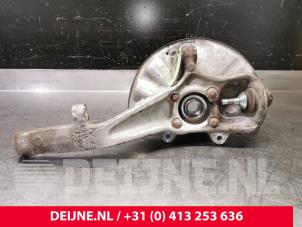 Mercedes GLE Fusee links-voor O104371 foto 2