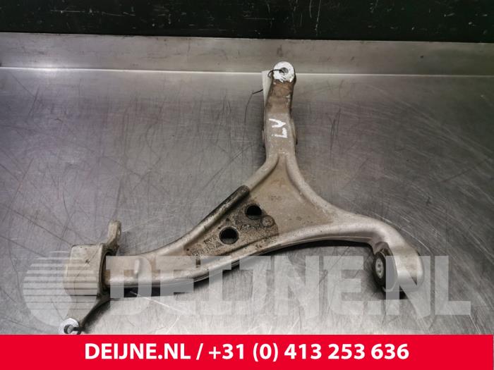 Mercedes GLE Draagarm onder links-voor O104376