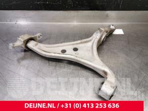 Mercedes GLE Draagarm onder rechts-voor O104377 foto 2