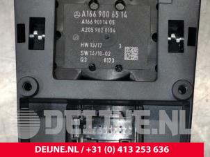 Mercedes GLE Regelunit Multi Media O104421 foto 3