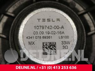 Tesla Model 3 Speaker O104443 photo 3