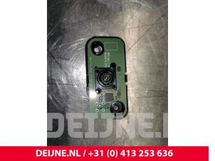 Tesla Model 3 Camera voorzijde O104447 foto 2