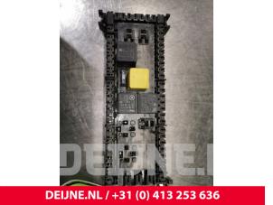 Gebruikte Zekeringkast Mercedes GLE (W166) 250d 2.0 Prijs € 55,00 Margeregeling aangeboden door van Deijne Onderdelen Uden B.V.