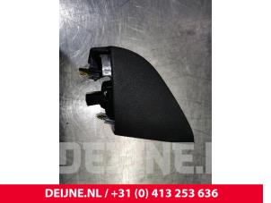 Gebruikte Tweeter Tesla Model 3 Long Range AWD 75 kWh Prijs € 12,10 Inclusief btw aangeboden door van Deijne Onderdelen Uden B.V.