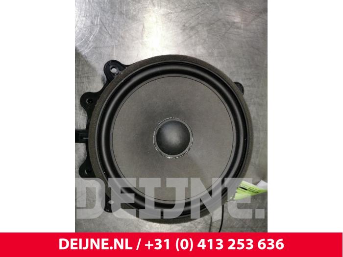 Tesla Model 3 Lautsprecher O104456