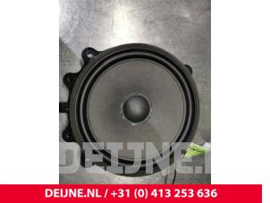 Gebruikte Luidspreker Tesla Model 3 Long Range AWD 75 kWh Prijs € 24,20 Inclusief btw aangeboden door van Deijne Onderdelen Uden B.V.