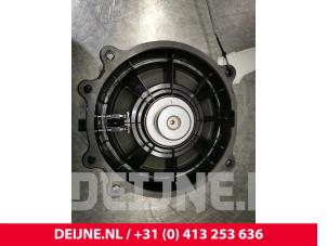 Tesla Model 3 Luidspreker O104456 foto 3