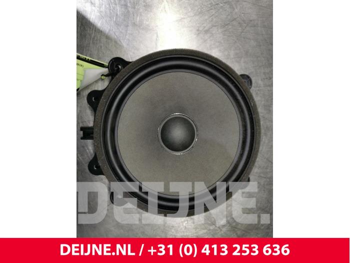 Tesla Model 3 Lautsprecher O104459