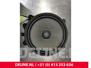 Gebruikte Luidspreker Tesla Model 3 Long Range AWD 75 kWh Prijs € 24,20 Inclusief btw aangeboden door van Deijne Onderdelen Uden B.V.