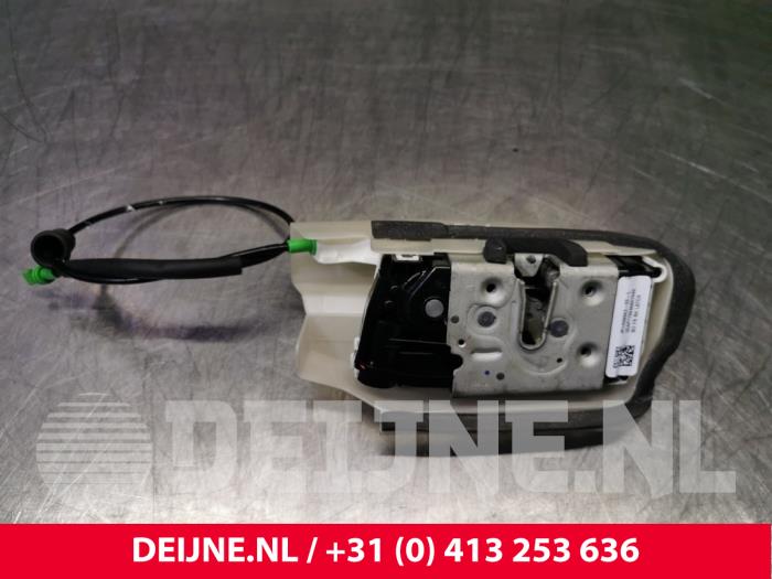 Tesla Model 3 Deurslot Mechaniek 4Deurs rechts-voor O104475