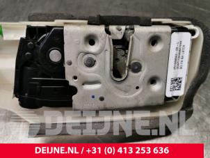 Tesla Model 3 Deurslot Mechaniek 4Deurs rechts-voor O104475 foto 2
