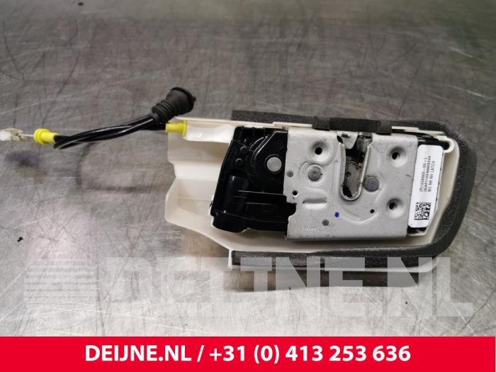 Tesla Model 3 Deurslot Mechaniek 4Deurs rechts-achter O104479