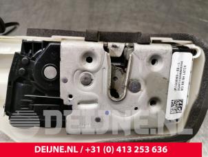 Tesla Model 3 Deurslot Mechaniek 4Deurs rechts-achter O104479 foto 2