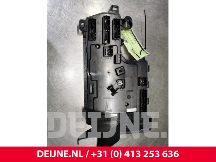 Tesla Model 3 Steuergerät Body Control O104489