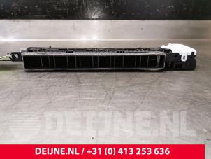 Tesla Model 3 Luchtrooster Dashboard O104492 foto 3