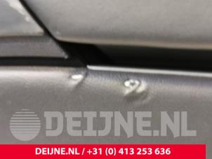 Tesla Model 3 Mittelkonsole O104525 foto 3