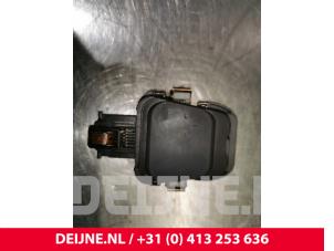 Gebruikte Regensensor Mercedes GLE (W166) 250d 2.0 Prijs € 20,00 Margeregeling aangeboden door van Deijne Onderdelen Uden B.V.