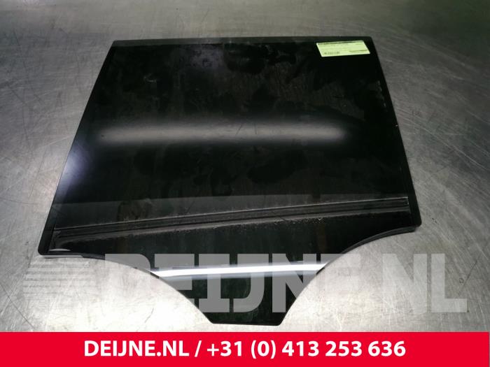 Mercedes GLE Portierruit 4Deurs links-achter O104604