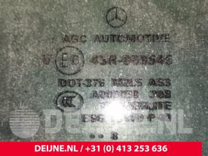 Mercedes GLE Portierruit 4Deurs links-achter O104604 foto 2