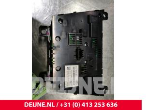 Ford Transit Custom Radiobedienfeld O104621 foto 2