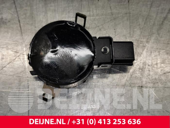 Gebruikte Sensor regen Volvo V90 Cross Country (PZ) 2.0 D4 16V AWD Prijs € 15,00 Margeregeling aangeboden door van Deijne Onderdelen Uden B.V.