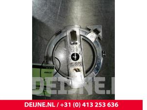 Volvo V40 Embleem O104652 foto 2