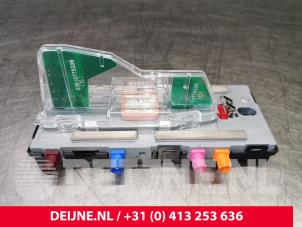 Gebruikte Antenne Volvo V90 Cross Country (PZ) 2.0 D4 16V AWD Prijs € 50,00 Margeregeling aangeboden door van Deijne Onderdelen Uden B.V.