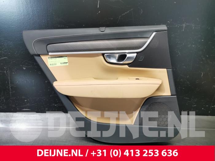 Volvo V90 Türverkleidung 4-türig links hinten O104739